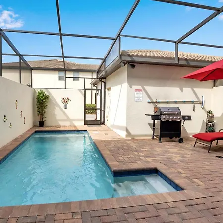5-Bedroom Home With Private Pool -15 Mins From Disney-